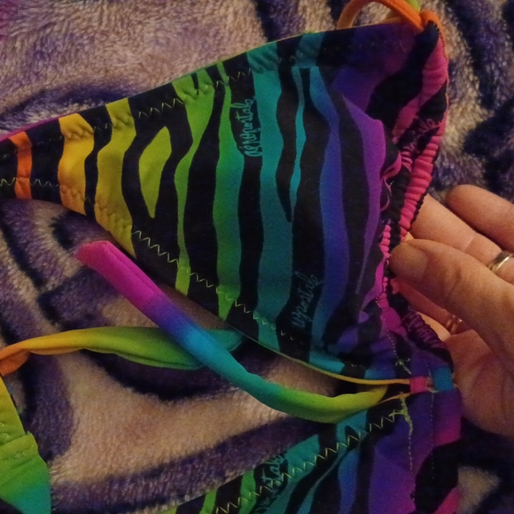 Bikini - Picture 4 of 7